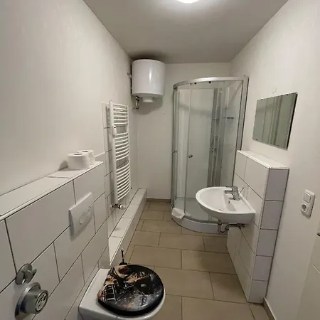 Zentrale - Optimal Fuer Kurz- Oder Langzeitaufenthalte * Neumünster