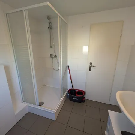 Zentrale - Optimal Für Kurz- Oder Langzeitaufenthalte Neumünster