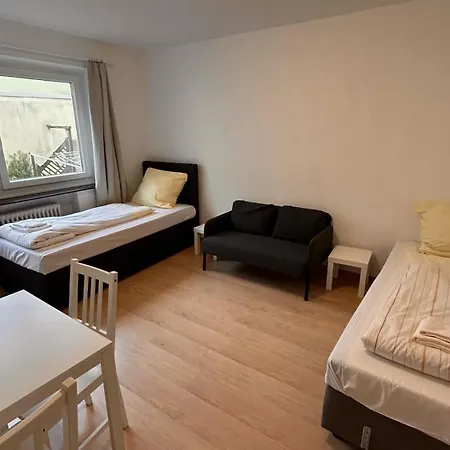 Apartment Zentrale - Optimal Fuer Kurz- Oder Langzeitaufenthalte Neumuenster