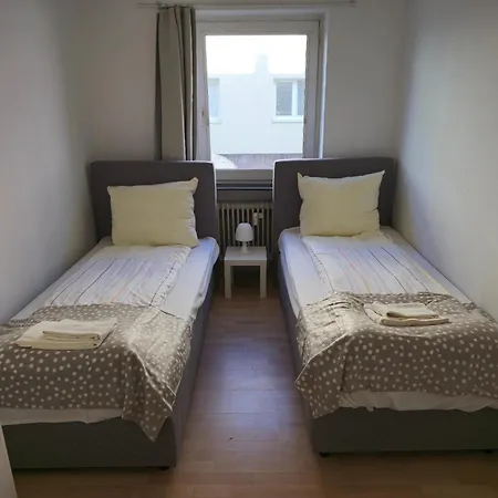 Zentrale - Optimal Für Kurz- Oder Langzeitaufenthalte * Neumünster