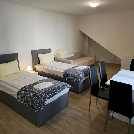 Zentrale - Optimal Für Kurz- Oder Langzeitaufenthalte Apartment *