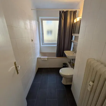 Zentrale - Optimal Fuer Kurz- Oder Langzeitaufenthalte Apartment Neumuenster