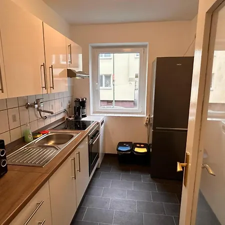 Zentrale - Optimal Fuer Kurz- Oder Langzeitaufenthalte Neumünster