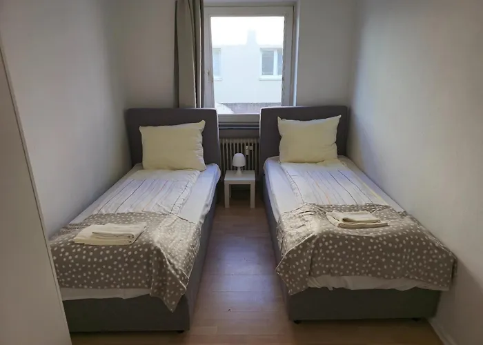 Zentrale - Optimal Fuer Kurz- Oder Langzeitaufenthalte * Neumünster